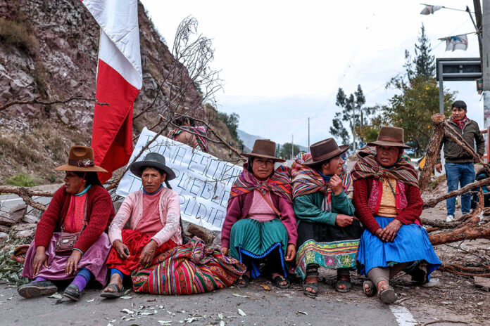 bloqueos de vías en Perú